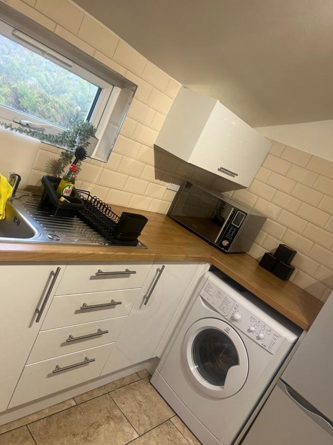 Large Modern Studio Flat Apartment London Bagian luar foto